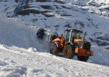 Gumikerekes homlokrakodók Hitachi ZW 150