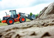 Gumikerekes homlokrakodók Hitachi ZW 150 PL