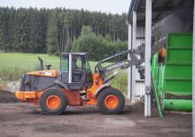 Gumikerekes homlokrakodók Hitachi ZW 180 PL
