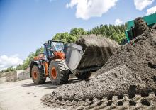 Gumikerekes homlokrakodók Hitachi ZW 310-5