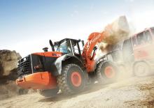 Gumikerekes homlokrakodók Hitachi ZW 310