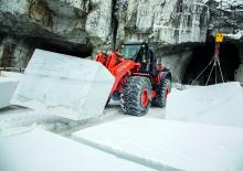 Gumikerekes homlokrakodók Hitachi ZW 550-5