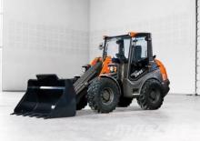 Gumikerekes homlokrakodók Hitachi ZW95-6