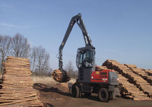 Gumikerekes kotrók Atlas 230 MH
