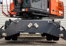 Gumikerekes kotrók Atlas 250 MH