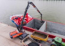 Gumikerekes kotrók Atlas 350 MH