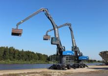 Gumikerekes kotrók Atlas 520 MH
