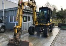 Gumikerekes kotrók Kramer 806