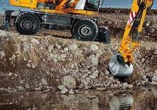 Gumikerekes kotrók Liebherr A 314 Litronic
