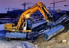 Gumikerekes kotrók Liebherr A 900 Litr. PL