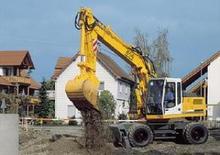 Gumikerekes kotrók Liebherr A 912 Litr. EW PL