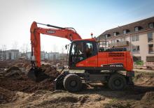Gumikerekes kotrók Doosan DX 190 W