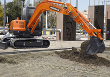 Gumikerekes kotrók Doosan DX 55