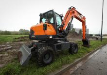 Gumikerekes kotrók Doosan DX57W-5