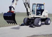 Gumikerekes kotrók Terex-Schaeff HML 42