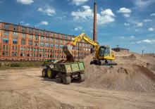 Gumikerekes kotrók Komatsu PW160-10 