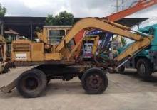 Gumikerekes kotrók Komatsu PW60N-1