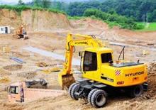 Gumikerekes kotrók Hyundai R 140 W 7