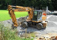 Gumikerekes kotrók Furukawa W 635 E