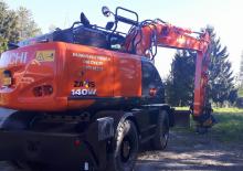 Gumikerekes kotrók Hitachi ZX140W-6