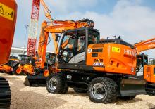 Gumikerekes kotrók Hitachi ZX145W-6