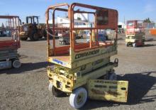 Gumikerekes ollós személyemelők JLG CM 1432
