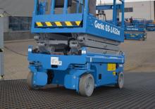Gumikerekes ollós személyemelők Genie GS-1432m E-Drive