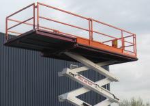 Gumikerekes ollós személyemelők Holland-Lift HL-160 H20