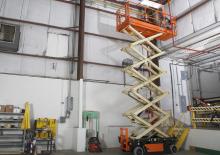 Gumikerekes ollós személyemelők JLG R4045 