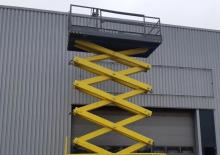 Gumikerekes ollós személyemelők Liftlux SL 172-24