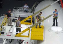Gumikerekes ollós személyemelők Lift-A-Loft TMX26-15 