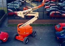 Gumikerekes töretőgémes munkaállványok JLG 450A Semi Track