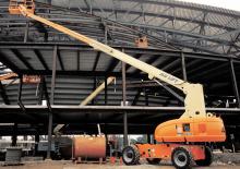 Gumikerekes töretőgémes munkaállványok JLG 860SJ