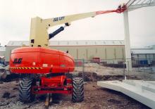 Gumikerekes töretőgémes munkaállványok JLG 860SJ