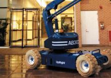 Gumikerekes töretőgémes munkaállványok UpRight AB 38 W