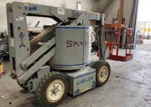 Gumikerekes töretőgémes munkaállványok Skyjack SJKB 33 C