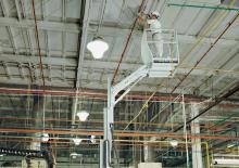 Gumikerekes vertikális emelésű munkaállványok Lift-A-Loft AMR40-18