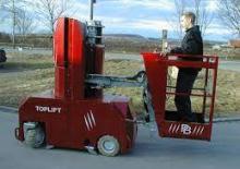 Gumikerekes vertikális emelésű munkaállványok PB Toplift 84