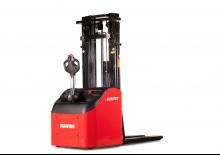 Gyalogkiséretű raklapemelák Manitou ES 820