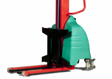 Gyalogkiséretű raklapemelák Manitou Kleos EB 250 D18
