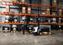 Gyalogkiséretű raklapemelák Bobcat LSM12N-7