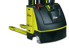 Gyalogkiséretű raklapemelák PRAMAC Lifter LX 14/45 Triplex