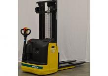 Gyalogkiséretű raklapemelák Komatsu MWS20-1R