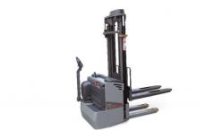 Gyalogkiséretű raklapemelák TCM PS 20