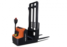 Gyalogkiséretű raklapemelák Noblelift PSE06BCB