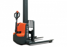 Gyalogkiséretű raklapemelák Noblelift PSE10SL
