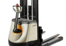 Gyalogkiséretű raklapemelák Crown SX 3000-30 TT-4267