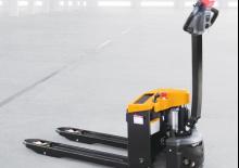 Gyslogkiséretű villástargoncák TCM PAW15T