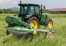 Hátra szerelhető kaszák - tárcsa és cond. John Deere 324A
