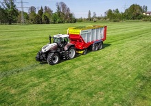 Hígtrágyás pótkocsik Pöttinger Jumbo 7400